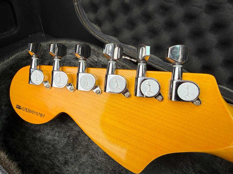 Fender Stratocaster - YM