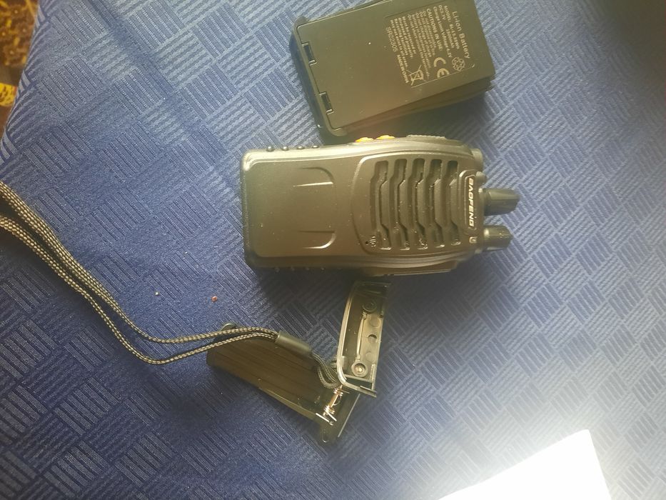 Продавам много добра и надеждна радиостанция  подхода за  игра,лов,риболов и работа.