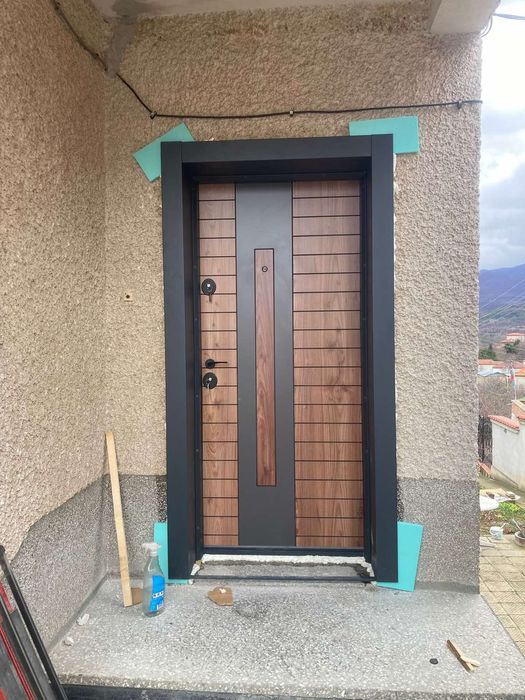 Монтаж Входни врати