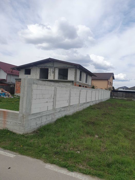 Casă de vânzare, Geamăna, Bradu