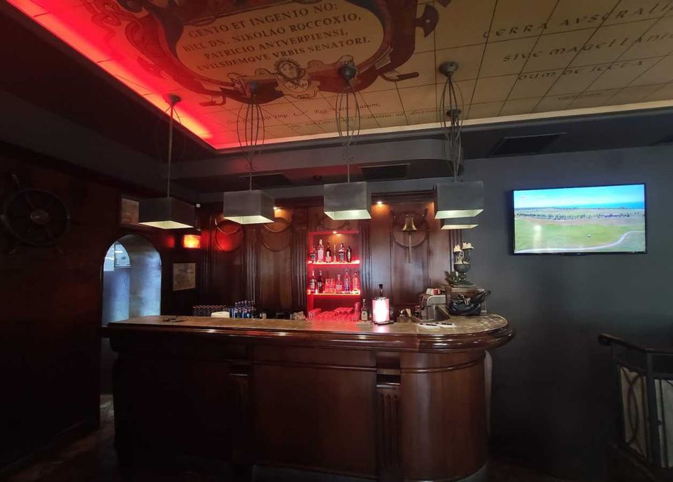 Дава се под наем Заведение в Бургас, Център - 180 кв.м за 2000 € - Снимка #1