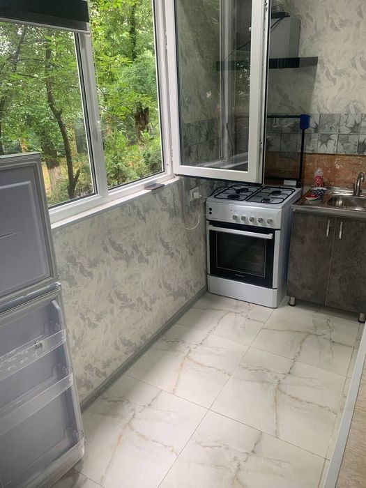 Sherikchilikka qizlarga kvartira
chilonzor metro yonida 
2 xona 3 xona