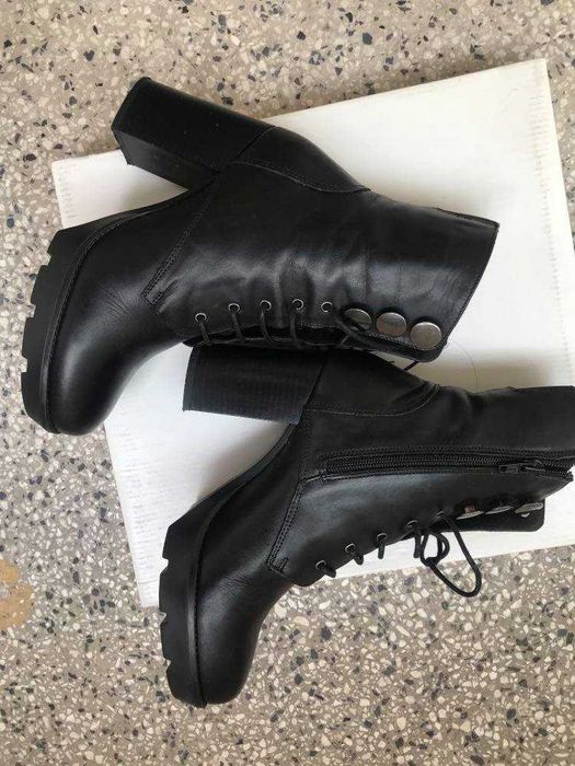 Дамски боти на ток CAMPIONE