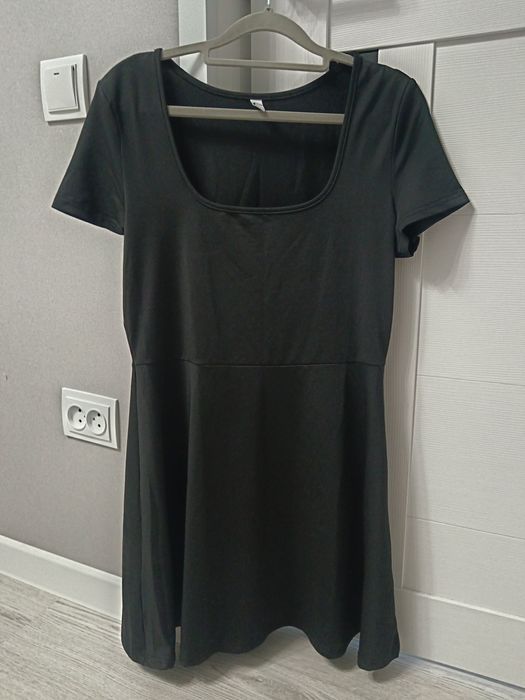 Продам новое платье