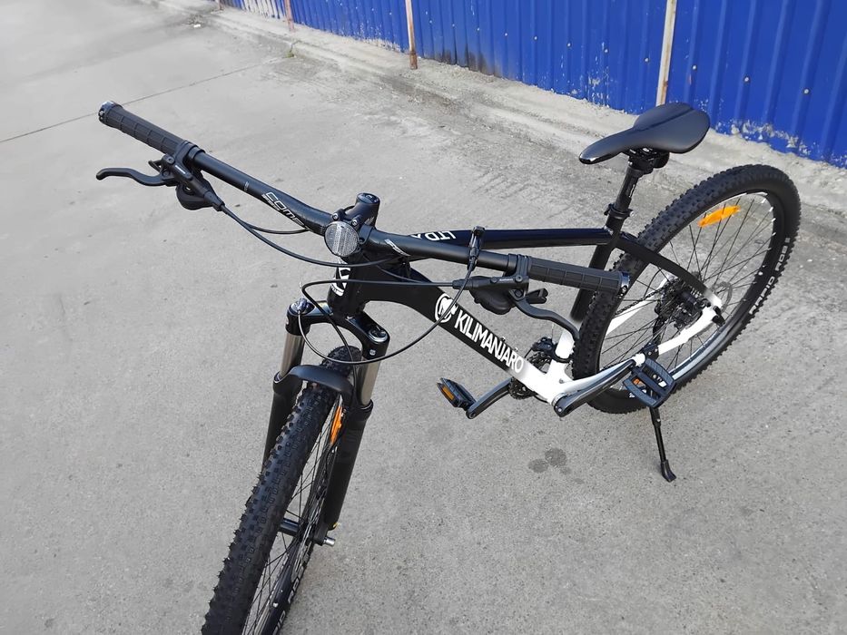 Vând bicicleta din aluminiu