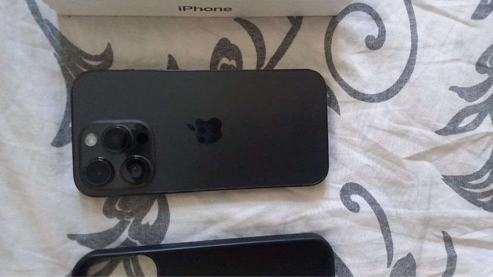Продам Iphone 14 pro