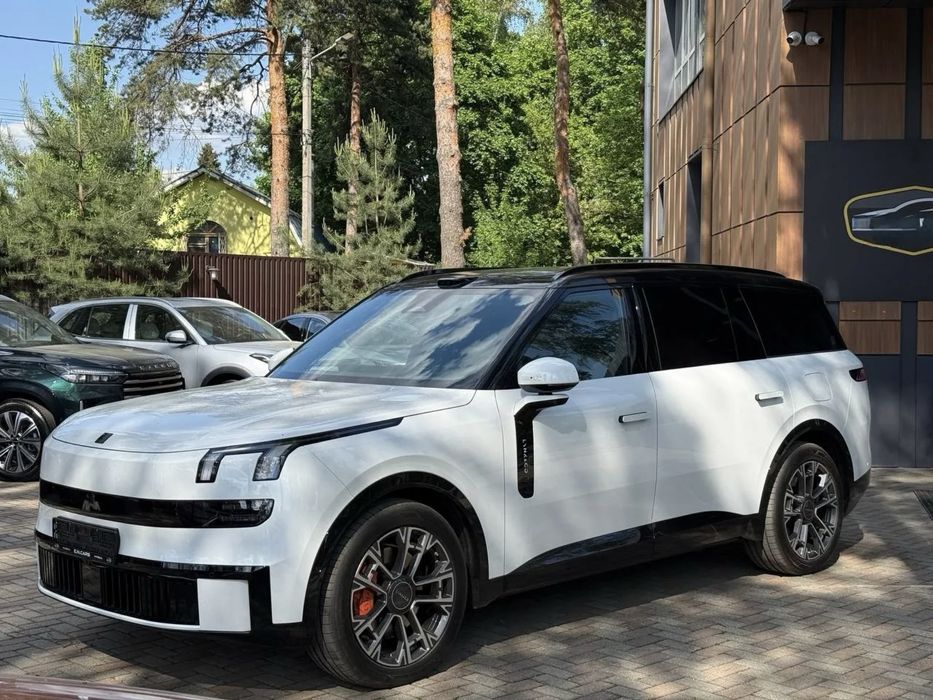 Lynk & Co 900 2.0турбо в наличии новый без пробег нотариусга тайёр