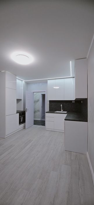 Продава се Тристаен апартамент в Горна Оряховица - 65 кв.м за 722 €/кв.м - Снимка #1