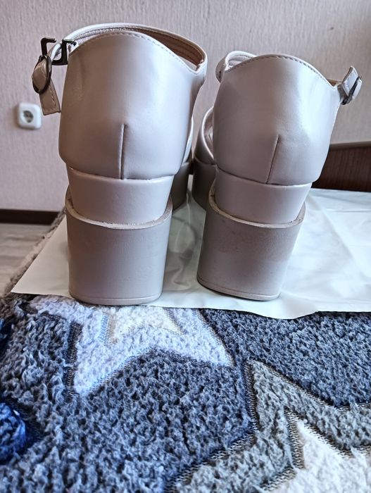 Босоножки платформа