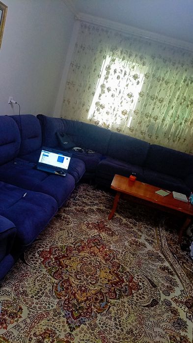 Модульный диван , в отличном состоянии.