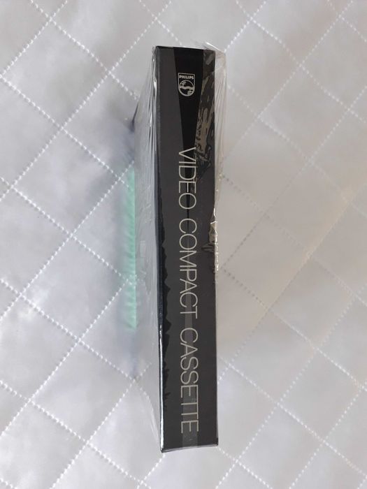 Продавам видео касети Philips VCC360