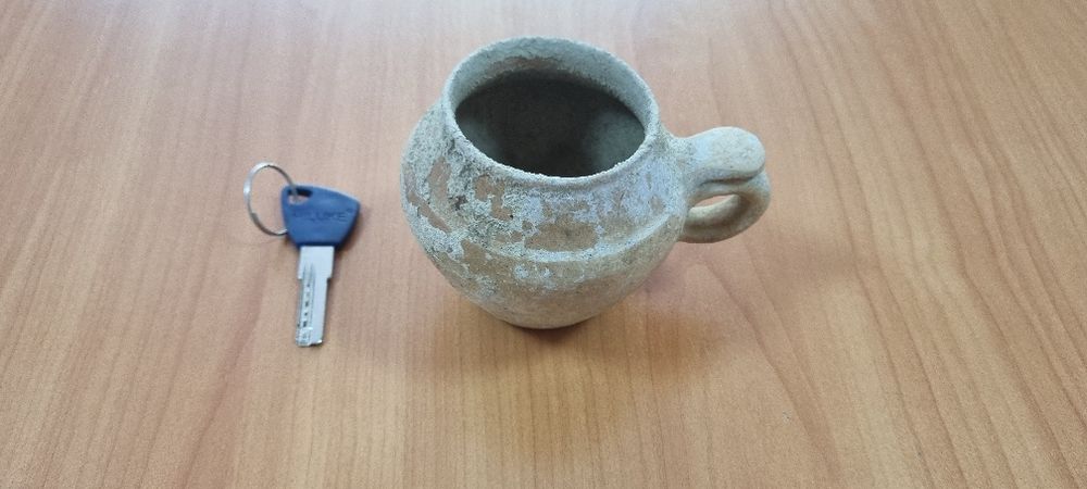 Старинный кувшин