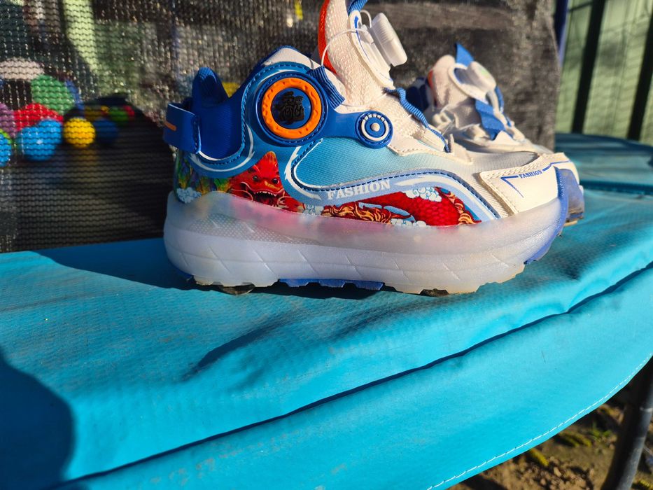 3 perechi de adidasi la un super pret