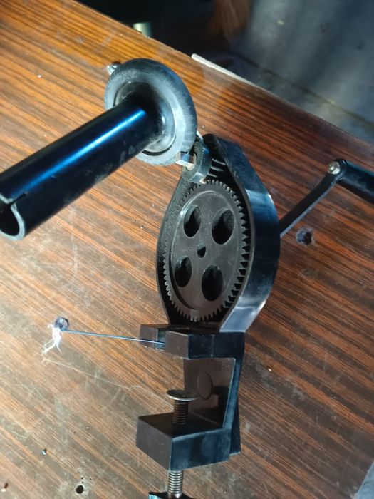 Продам машинку для вязание