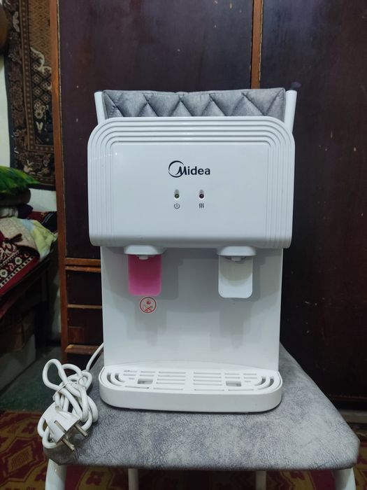 куллер для воды с подогревом