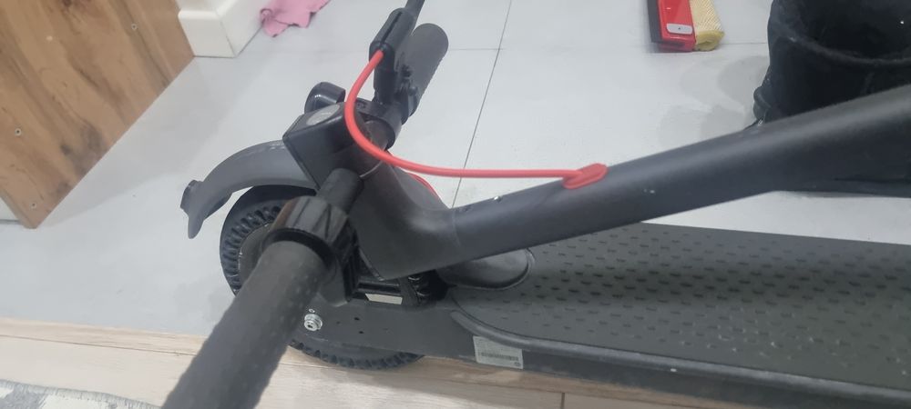 Продам электросамокат