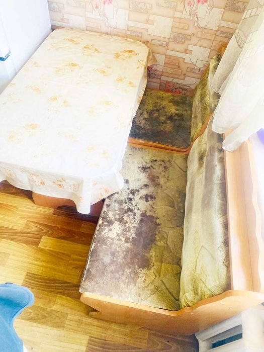 Стол со сиденьями