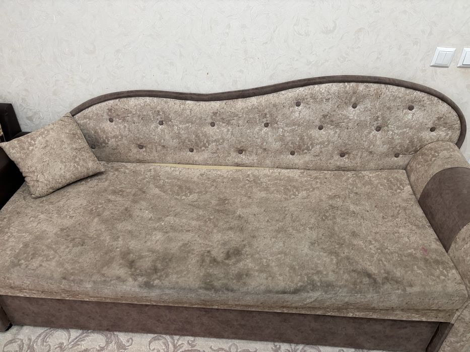 Продам тахта двухместная