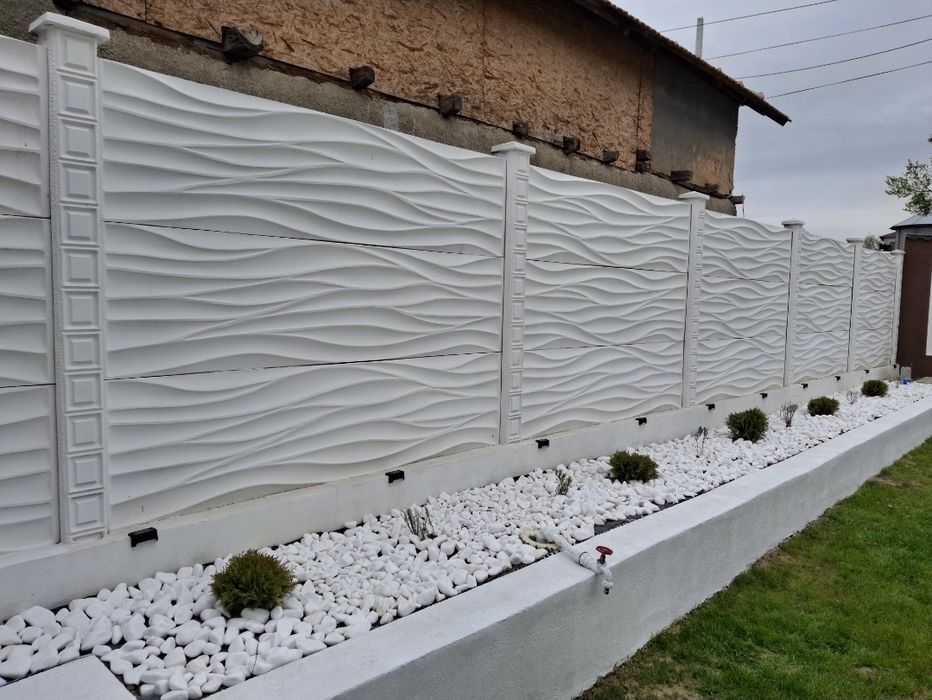 Gard din plăci de beton