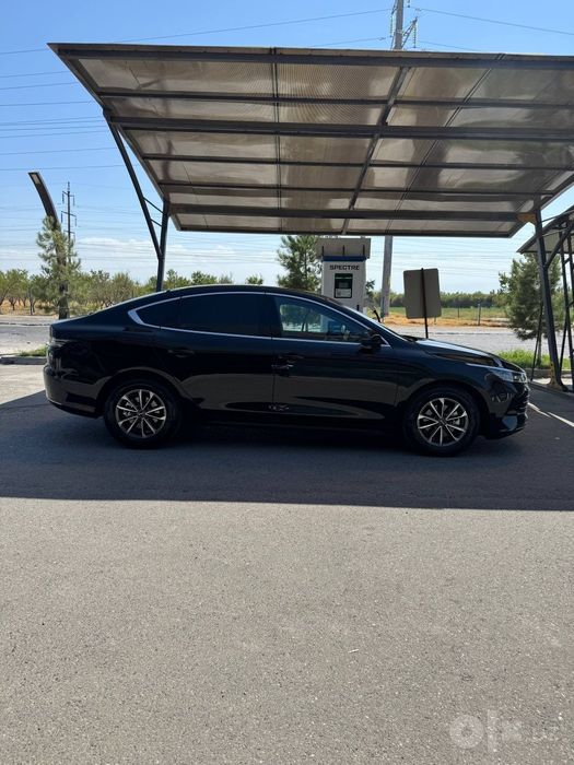 BYD chazor сотилади
