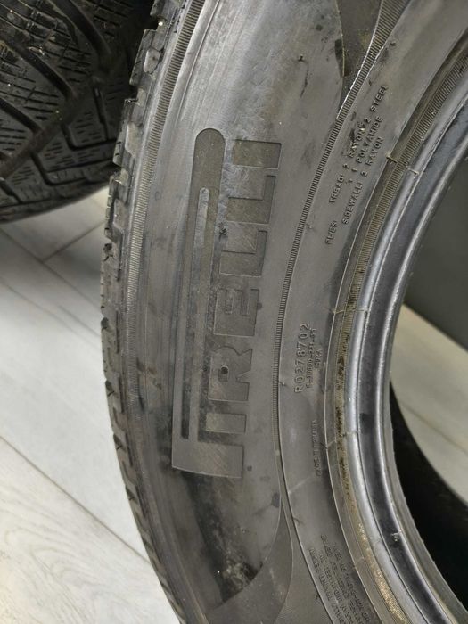 Anvelope 235/65 R17 iarna, Pirelli, DOT 2022