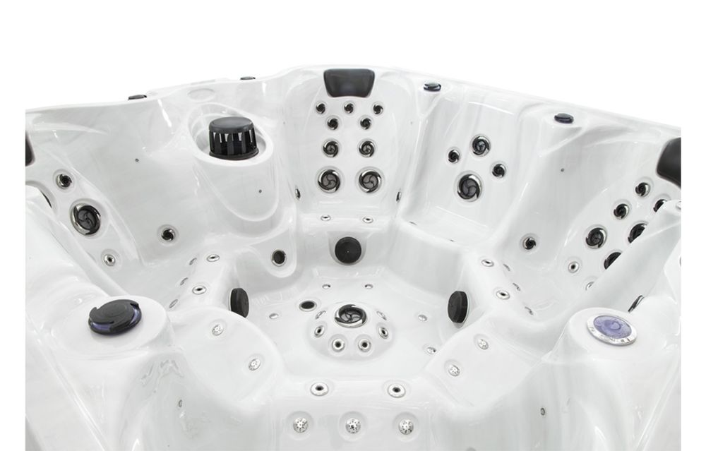 Джакузи 7 места  108 дюзи ,2 години   Гаранция