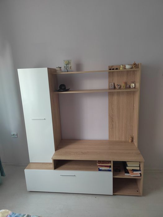 Секция Ива дъб сонома +бял гланц /мебели Виденов