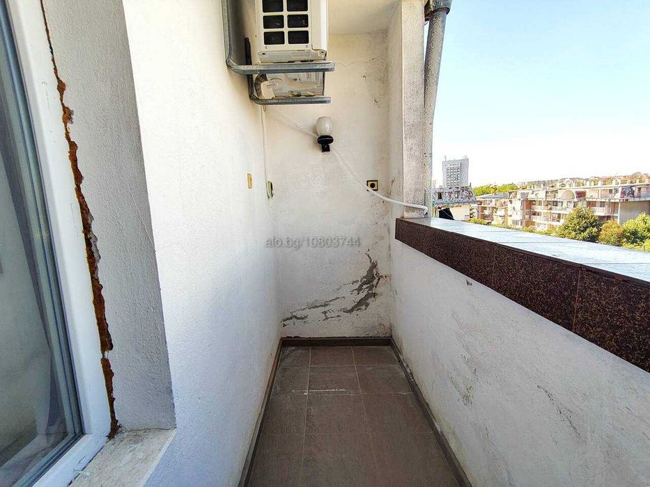 ТОП ЦЕНА / Евтин апартамент в Несебър до Общината и пеша до плажовете