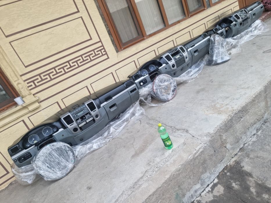 Торпеда  на газель  панель приборов  комплект  есть много чего Запчаст