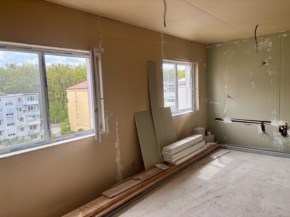 Apartament 75 mp utili.Zona||Valea  Aurie