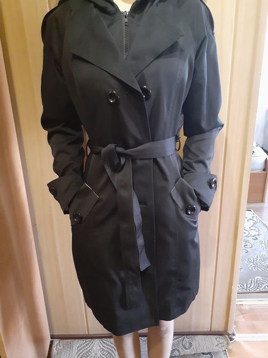 Продам плащ в отличном состоянии