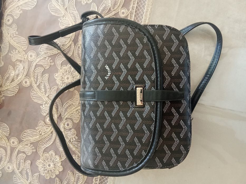 Yengi Goyard barsetka