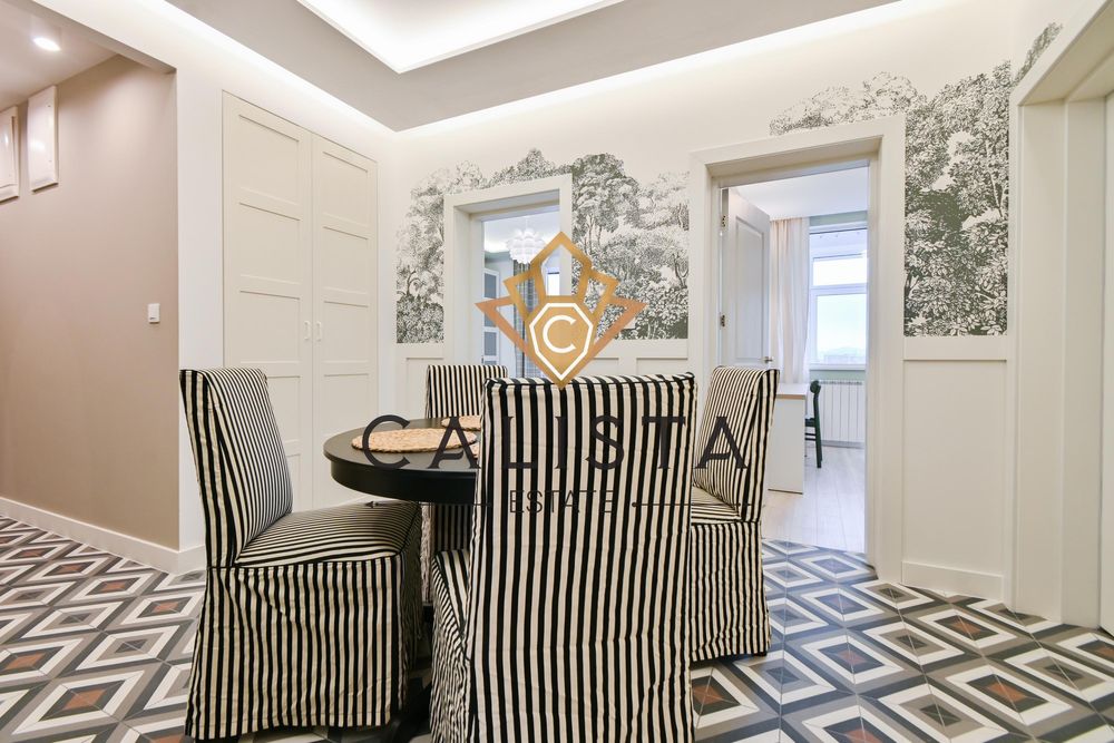 Дава се под наем Тристаен апартамент в София, Център - 90 кв.м за 1299 € - Снимка #2