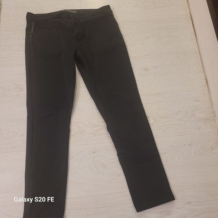 Blugi guess originali marime 30