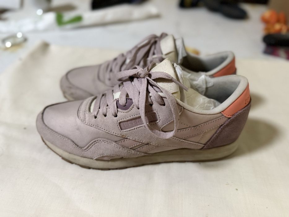 Продам кроссовки reebok