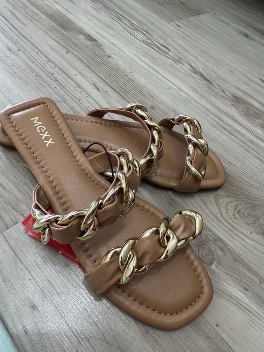 Чисто нови чехли Mexx