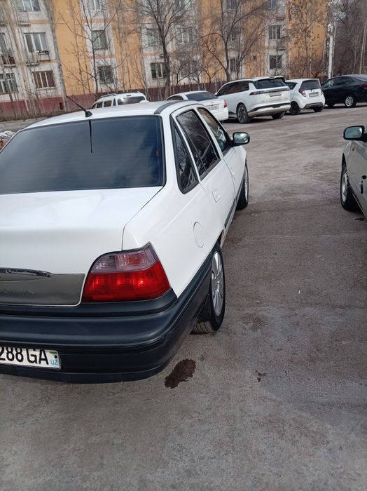 Срочна Нексия 1996 сотилади