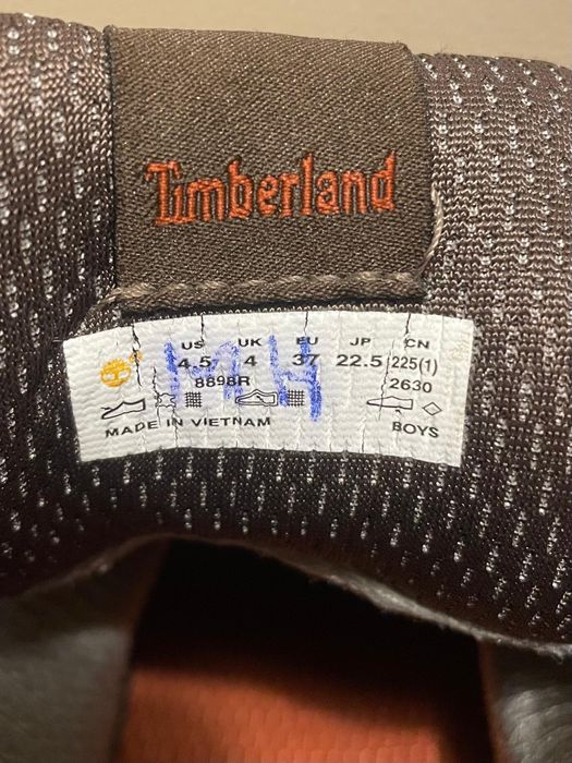 Vând ghete băieți Timberland cu membrană impermeabilă Gore-tex, mărimea 37