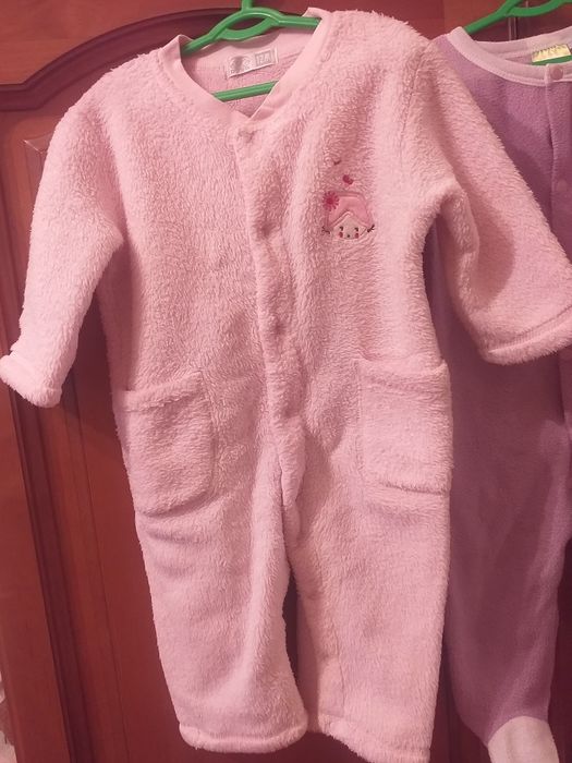 цена за все -комплект - слипы, комбинезончик на девочку  6-18 месяцев.