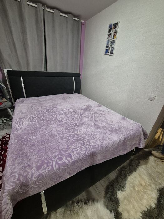 Vând pat matrimonial