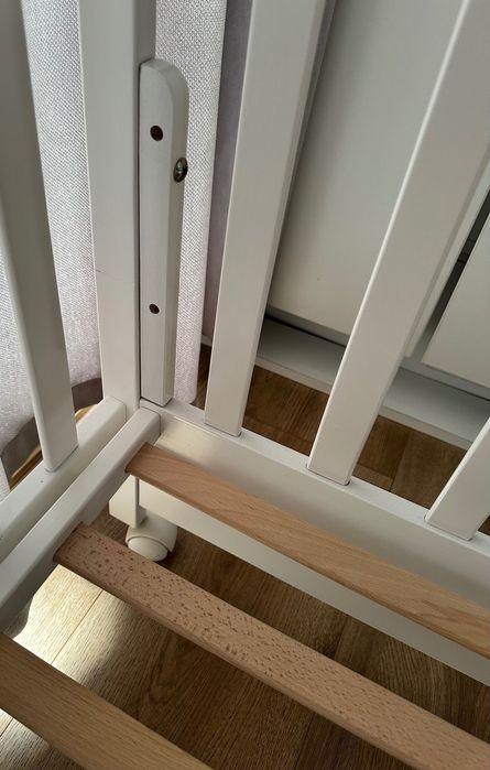 Дървена кошара за бебе и матраче