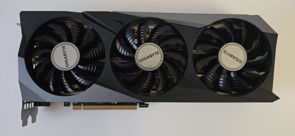 Видео карта Gigabyte  Gaming OC RX 6800 XT, 16GB GDDR6 AMD Radeon
