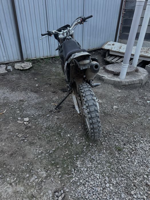 Эндуро 250 куб ездиет все нормально