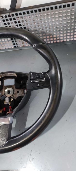 Volan piele cu comenzi  volkswagen vw golf 6 break 1.6 tdi CAY