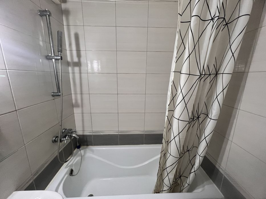 Посуточно с ремонтом Азаттык 46а