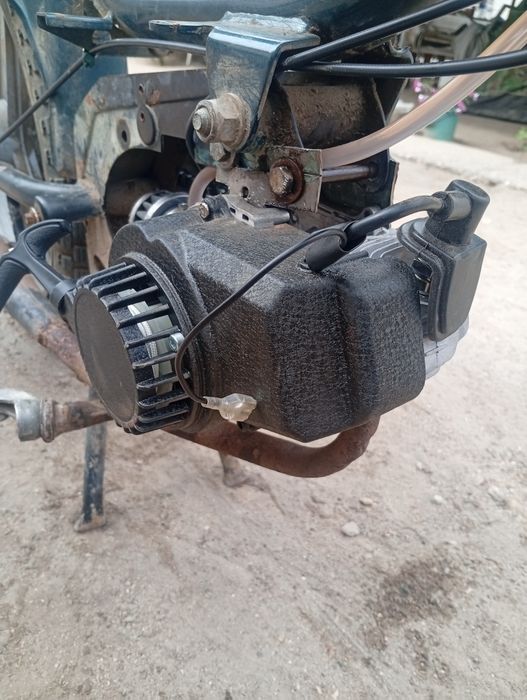 Se vinde motor poket bike 49cc
