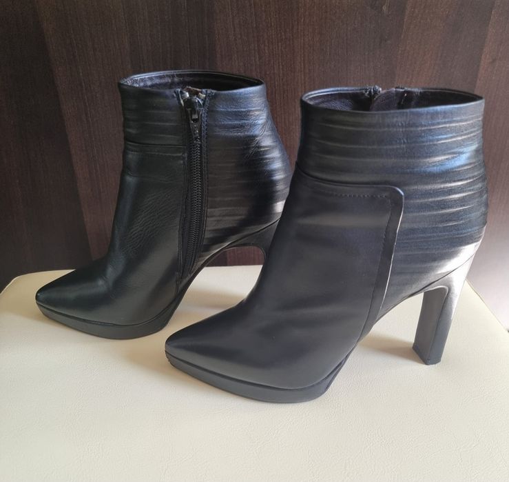 Ghete din piele, Image, 37