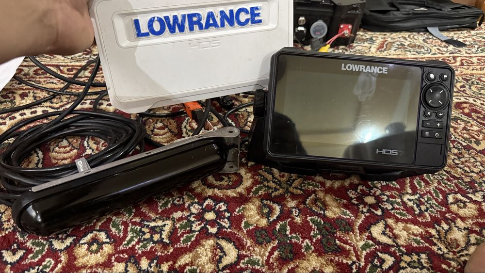 LOWRANCE HDS-7 LIVE с датчиком Active Imaging 3-в-1