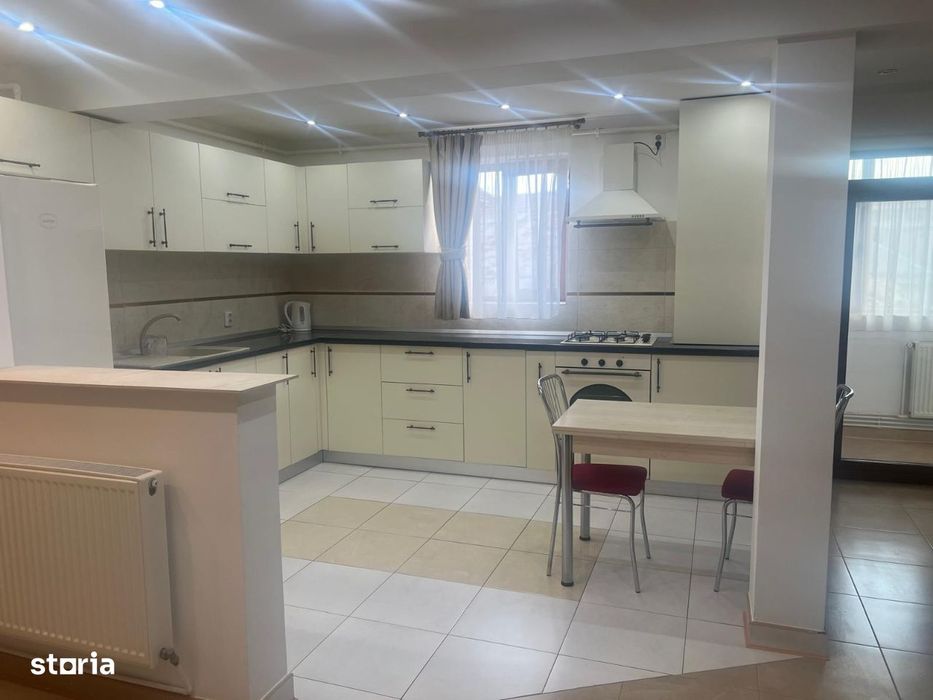 Inchiriere apartament 4 camere, de lux, modificat, Targoviste, micro 3
