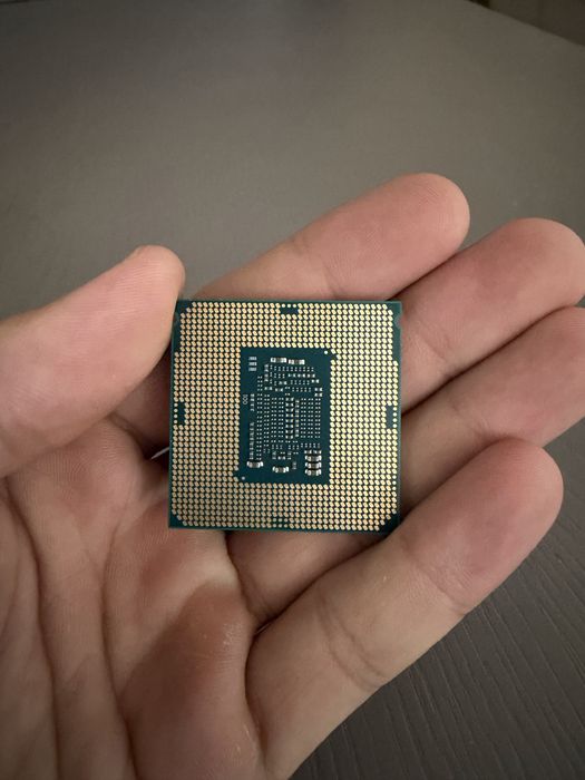 Продам процессор core i-7 7700 , 3.60GHZ